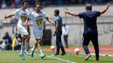 Pumas gana a Necaxa y logra primer triunfo del torneo con zarpazo de Aldrete