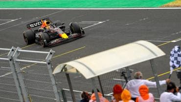 Max Verstappen conquista el Gran Premio de Hungría y Checo Pérez llega quinto