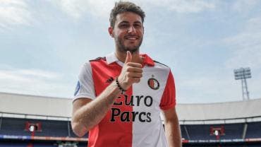 Santiago Giménez pone a Hugo Sánchez como su referente, pero lo ve inalcanzable