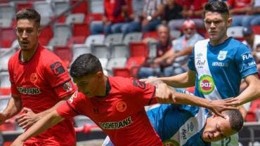 Toluca empata con Puebla y deja ir el liderato en juego adelantado de la J16