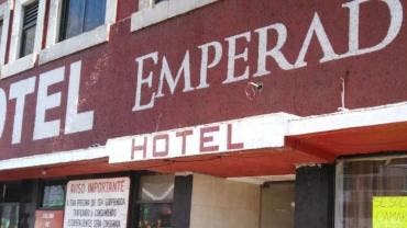 Hotel Emperador Hombre apunalado