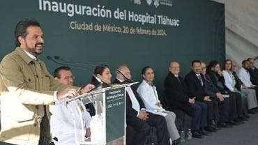 Zoé Robledo en inauguración del Hospital Tláhuac