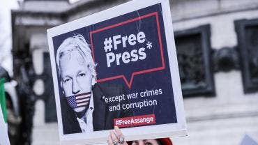 En varias partes de Europa hay manifestaciones de apoyo en favor de Julian Assange