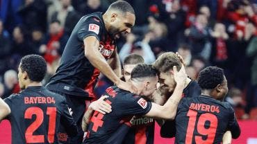 Bayer Leverkusen invicto