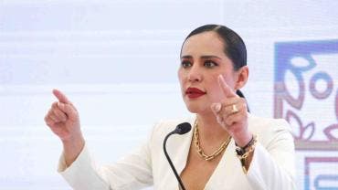 licencia Sandra Cuevas Senado MC