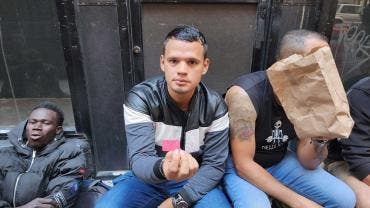 Migrantes sótano NY