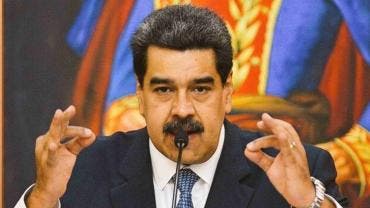 Milei está ‘destruyendo’ la economía de Argentina, dice Nicolás Maduro 