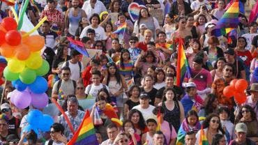Mes del orgullo LGBT+ impulsa la economía de la capital del país