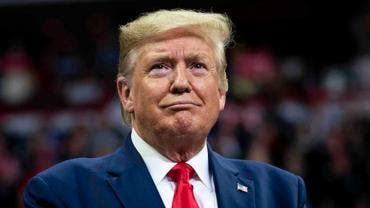 Encuestas dan ventaja de más de dos puntos a Trump sobre Biden 