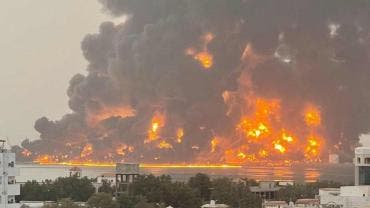 Israel bombardea el puerto yemení de Hodeida en respuesta al ataque de hutíes en Tel Aviv