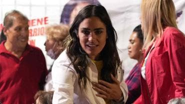 Rojo de la Vega presenta denuncia ante FGR por amenazas a su familia 