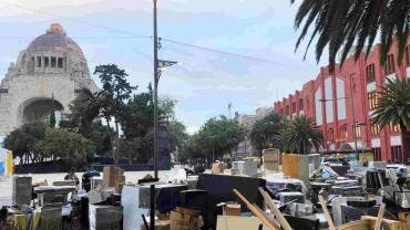 Tras desalojo estudiantes de la Escuela Fermatta recuperan instrumentos musicales 