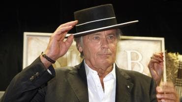 Alain Delon muere Macron