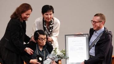 Maria lagunes Medalla Oro Bellas Artes