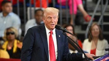 Trump propone a Harris realizar tres debates en septiembre