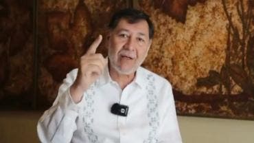 (video) Fernández Noroña relata agresión en sala del AICM