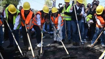 Brugada da el banderazo al Bachetón: busca eliminar los baches en medio año