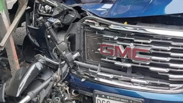 “Una pareja viajaba en la camioneta GMC”