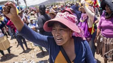 Luis Arce denuncia toma de tres cuarteles militares por grupos armados pro Evo Morales