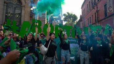 ONGs presionan al Congreso capitalino para discutir despenalización del aborto