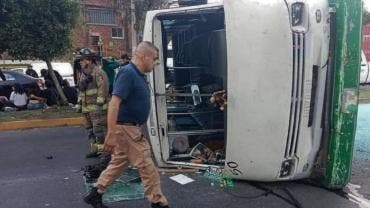 vuelca microbus Tlalnepantla 15 heridos