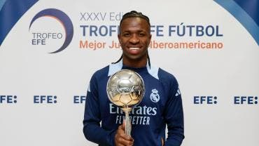 Vinicius Jr trofeo EFE
