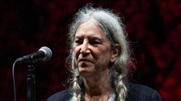 Patti Smith desmaya cancela concierto