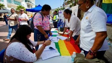 Acapulco realiza feria de empleo con mil plazas para el colectivo LGBTI