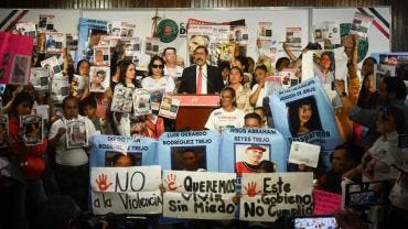 FOTOS Y VIDEO | Protestan en San Lázaro familiares de desaparecidos en Jalisco