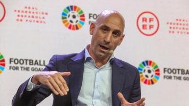 Luis Rubiales beso consentido Jenni Hermoso