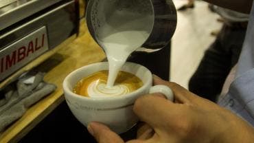 7 punto 6 millones jovenes trabajan condiciones precarias Mexico