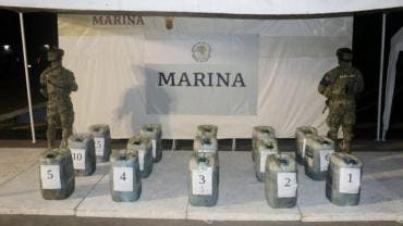 Asegura Semar 750 litros de hidrocarburo en Chiapas; hay cuatro detenidos