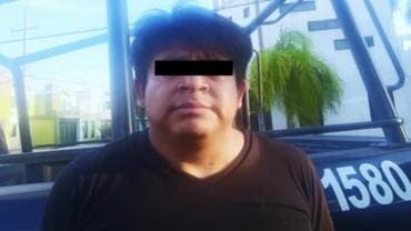 Detienen a hombre por rociar alcohol y quemar el rostro de su pareja en Apodaca