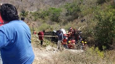 Mitla Tehuantepec vuelca autobus 11 muertos