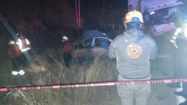 Mueren cinco normalistas en accidente automovilístico en Nuevo León