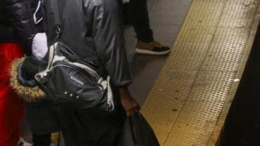 buscan hombre tener sexo vagon Metro Nueva York