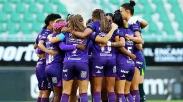 Jugadora suspendida seis años.