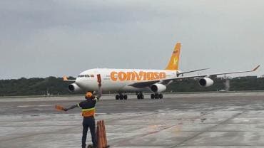 Llega a Venezuela avión con 316 migrantes, 142 de ellos niños, repatriados desde México