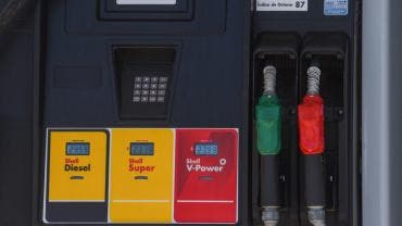 nueve cada 10 gasolineras venden 24 pesos magna Profeco