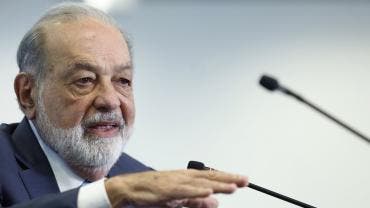 se reduce fortuna Carlos Slim Forbes