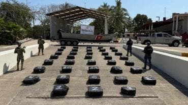 Aseguran 1.5 toneladas de cocaína frente a costas de Jalisco