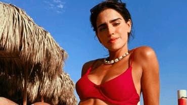 Barbara de Regil inyecta esperma salmon cara