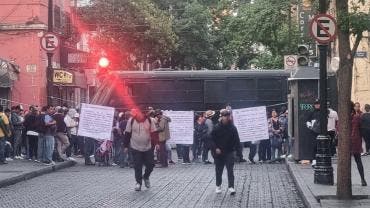 CNTE impide accesos Palacio Nacional