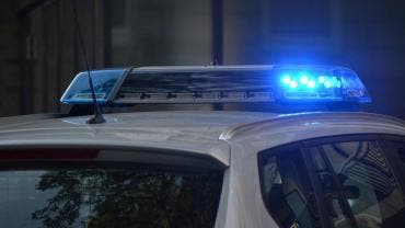 Enfrentamiento entre policías y presuntos defraudadores en Iztapalapa deja un muerto