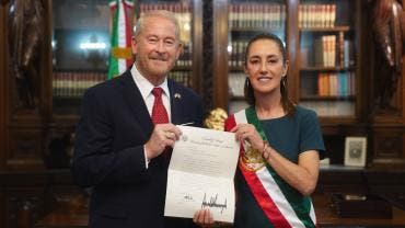 Sheinbaum recibe cartas credenciales cinco embajadores Ronald Johnson