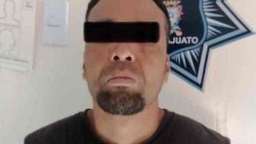 Detienen a hombre por matar a escobazos a su padre en Guanajuato
