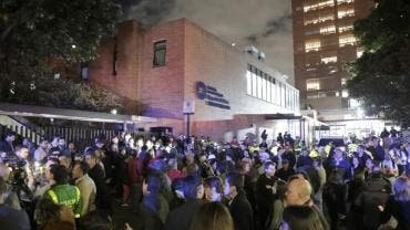 esposa Miguel Uribe pide orar