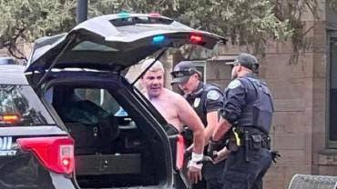 hombre prende fuego Colorado judios