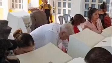 reaparece AMLO vota eleccion judicial Palenque Chiapas