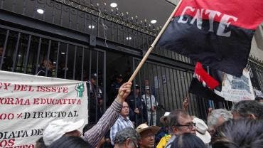 Rechaza Sección 7 del SNTE en Chiapas decretos de Sheinbaum